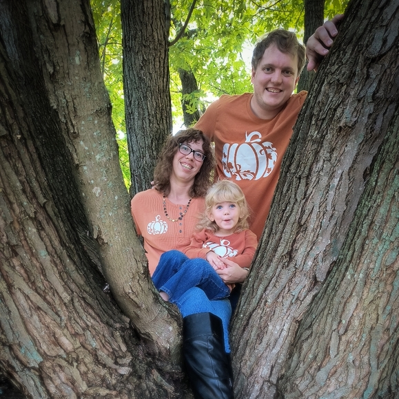 Meet your Posher, Caitlyn - Picture 7 of 10